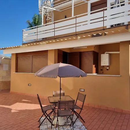 Vida Loca -Appartamento Vicino Aereporto E 200Mt Spiaggia Carini Exterior foto